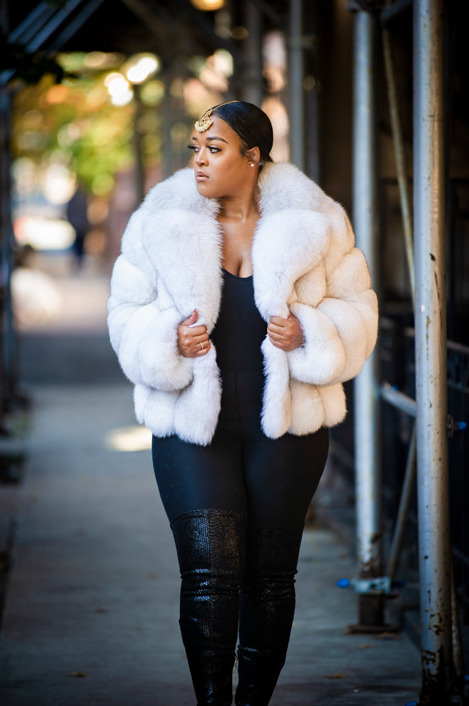 インタープラネット フォックスファー M 毛皮 ジャケット リアルファー 白系 moment+ コート アウター 衿付きプードルフェイクファーブルゾン