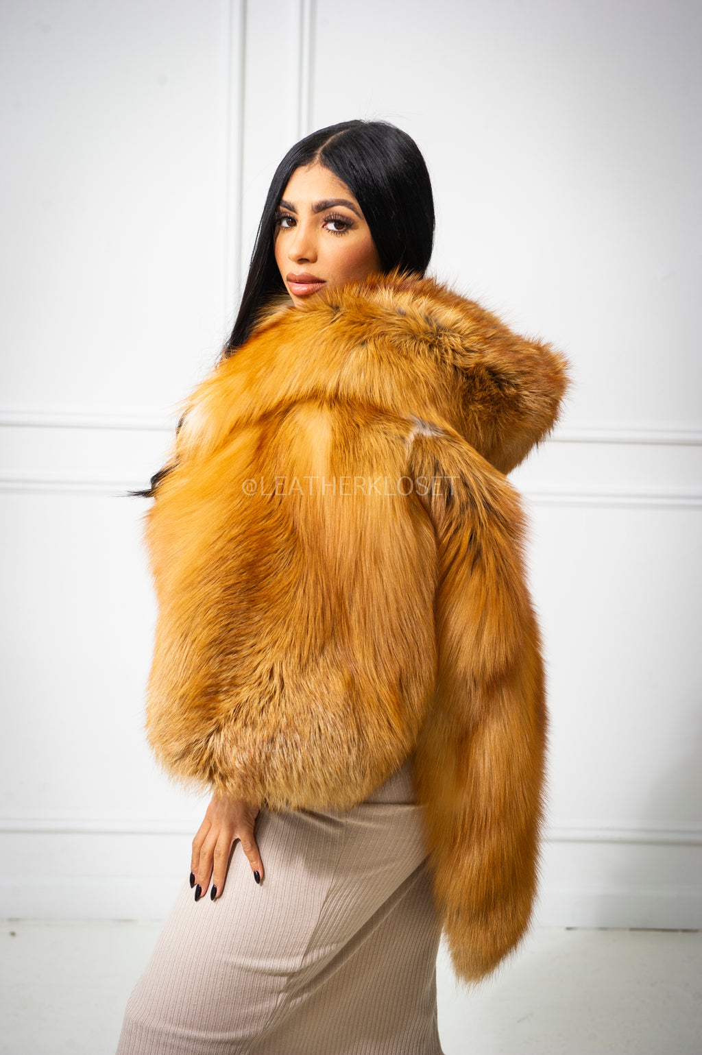 Women's Ruby Fox Fur Poncho [Natural Red Fox]