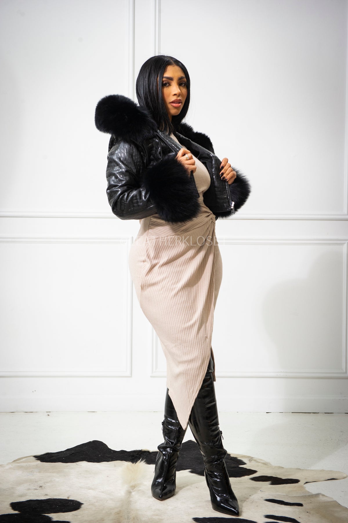 Women's Emery Crop Croco Leather Bomber With Fox Hood [Black]