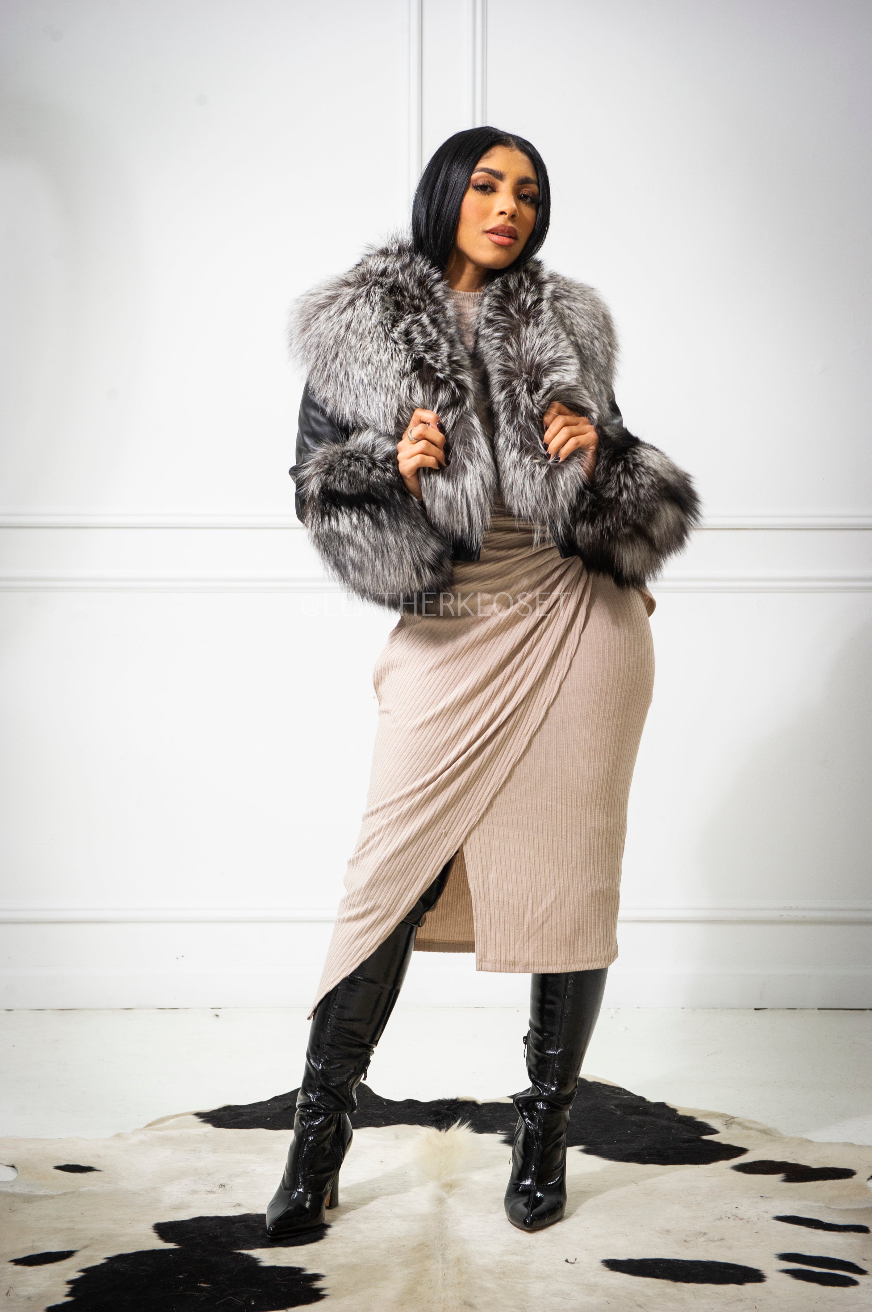 Women's Jade Cropped Leather And Fox Combo Jacket [Black/Silver