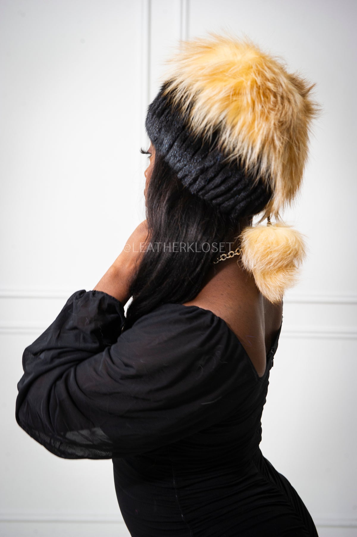 Women's Knitted Mink Beanie [Multi Color]