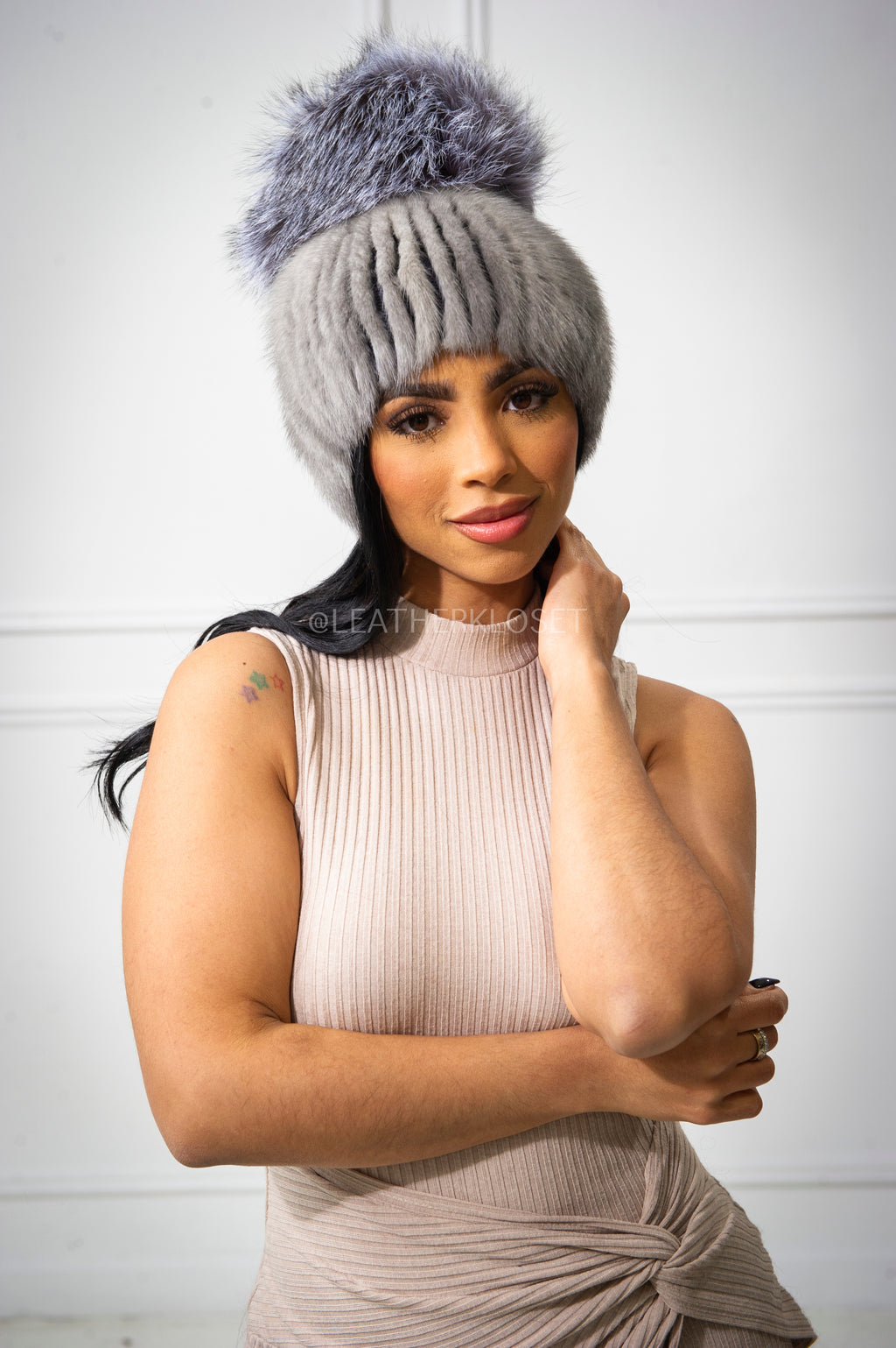 Women's Knitted Mink Beanie [Grey]