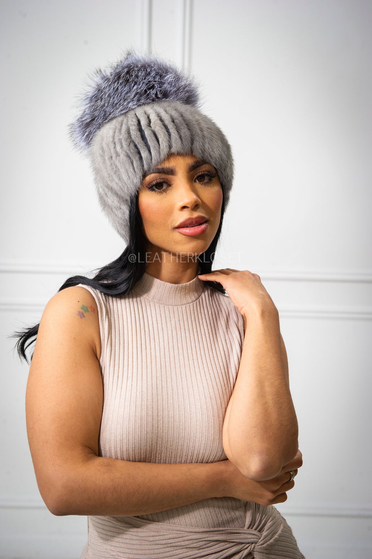 Women's Knitted Mink Beanie [Grey]