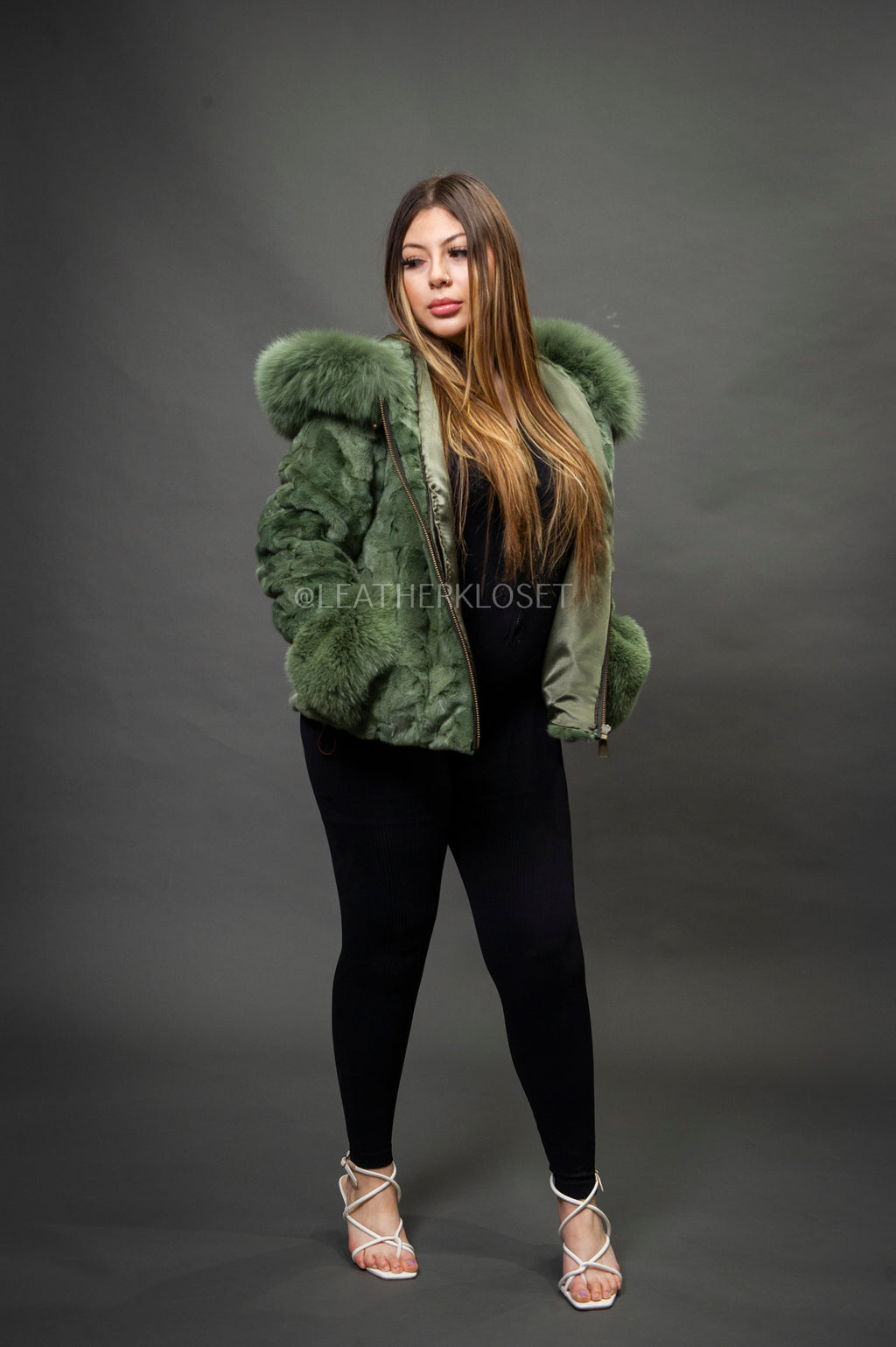 Women's Aria Mink Bomber With Hood [Green]
