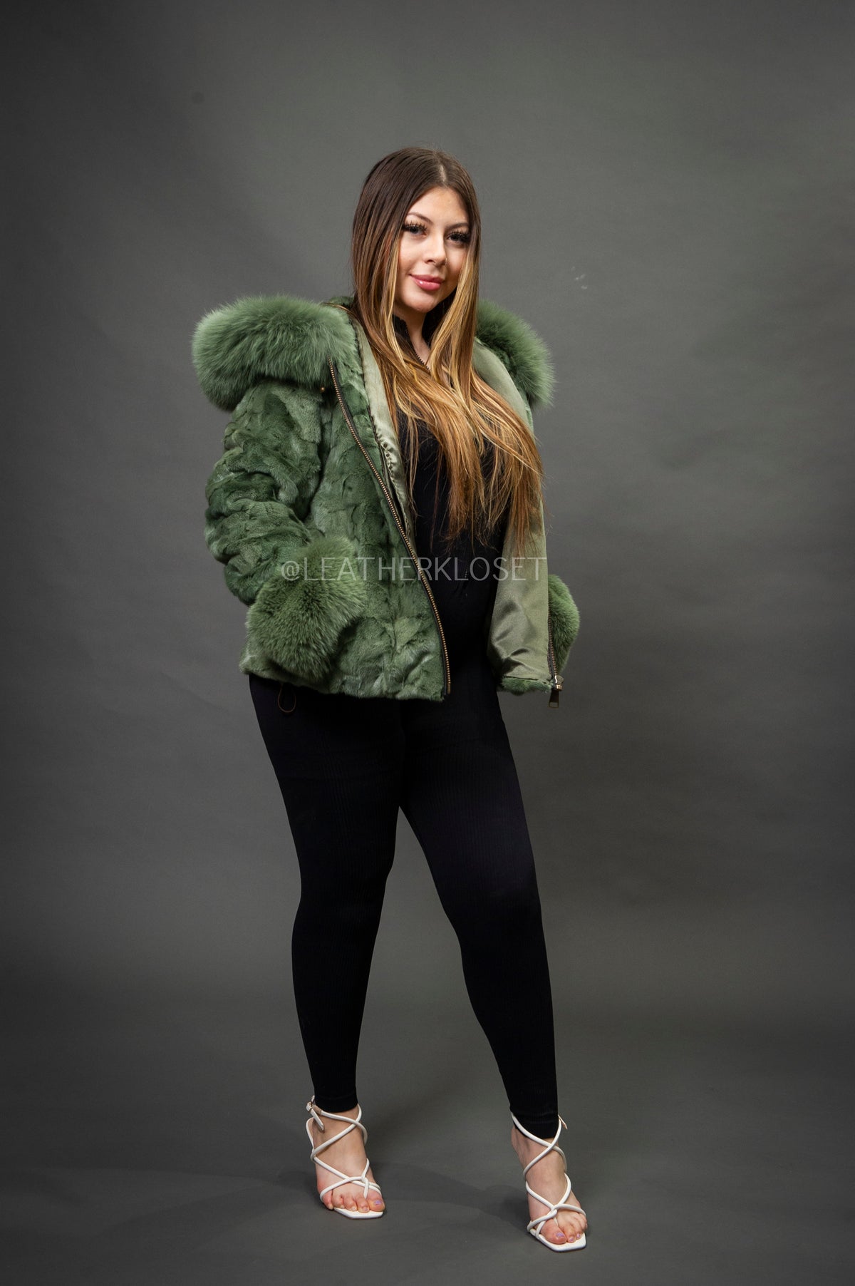 Women's Aria Mink Bomber With Hood [Green]