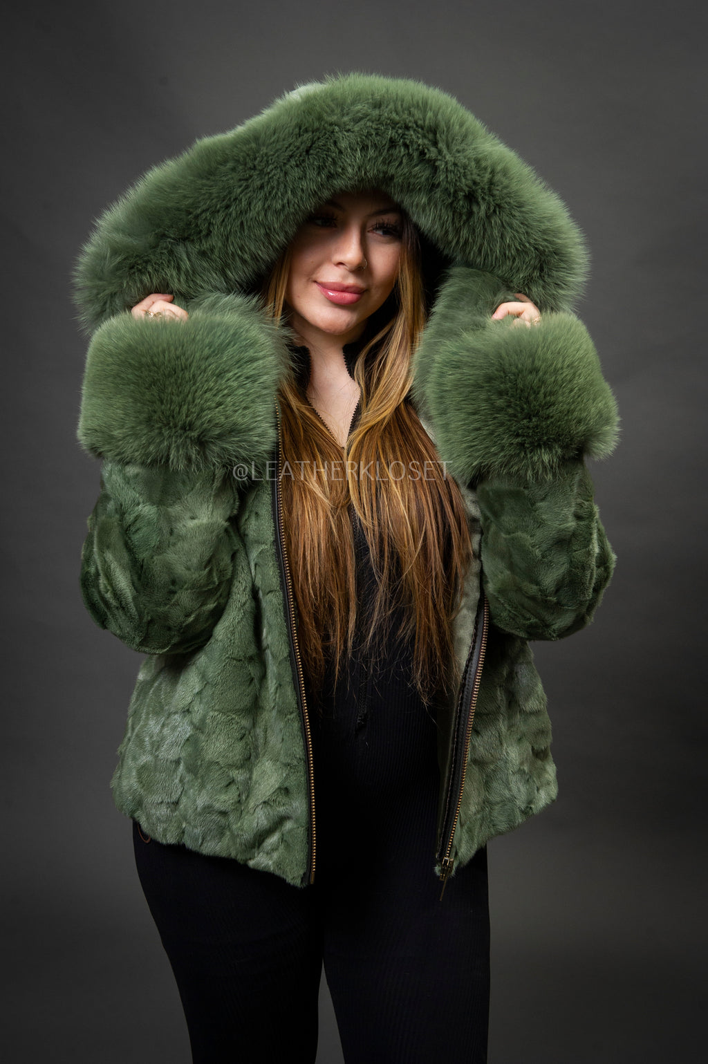 Women's Aria Mink Bomber With Hood [Green]