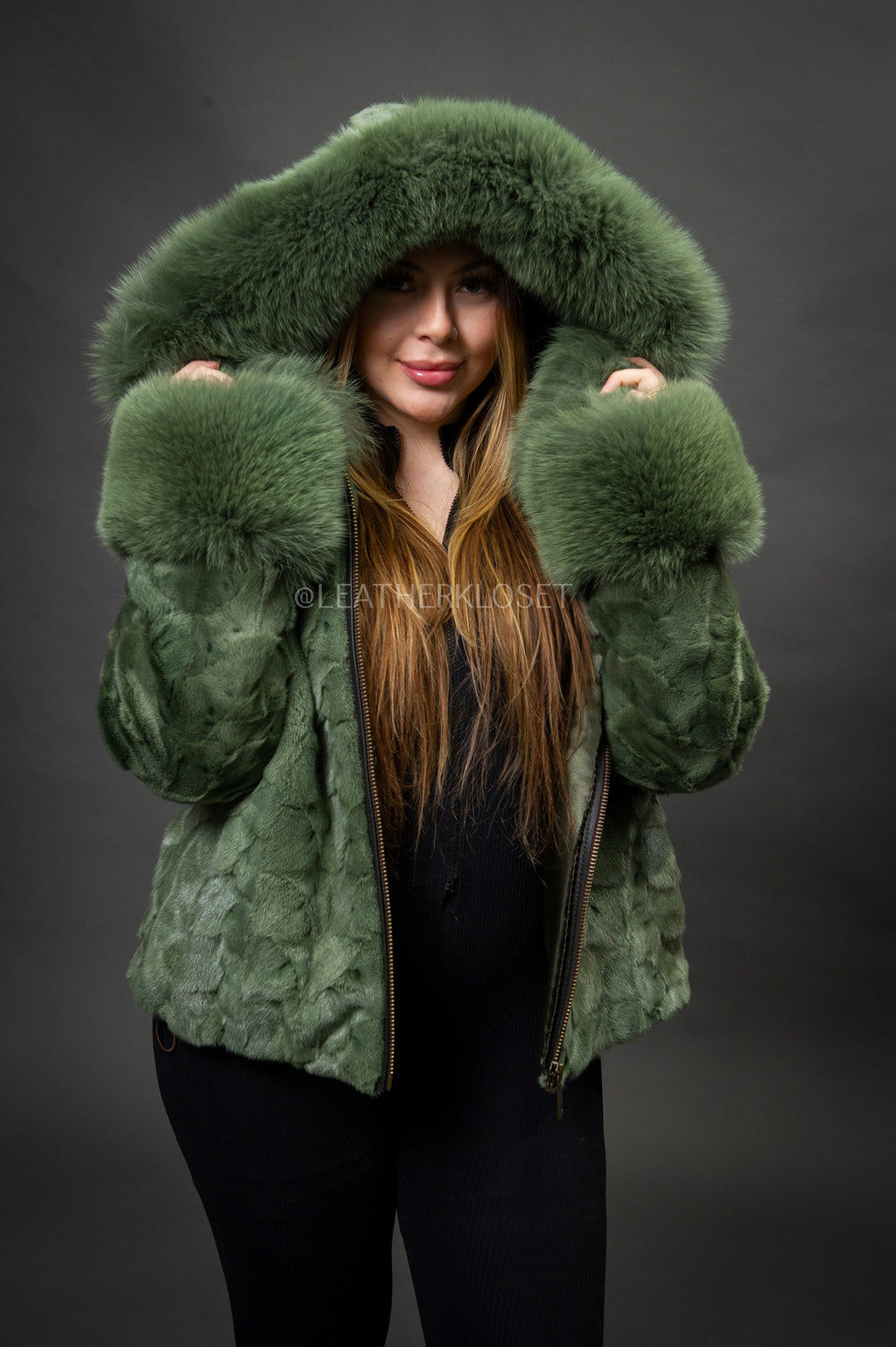 Women's Aria Mink Bomber With Hood [Green]