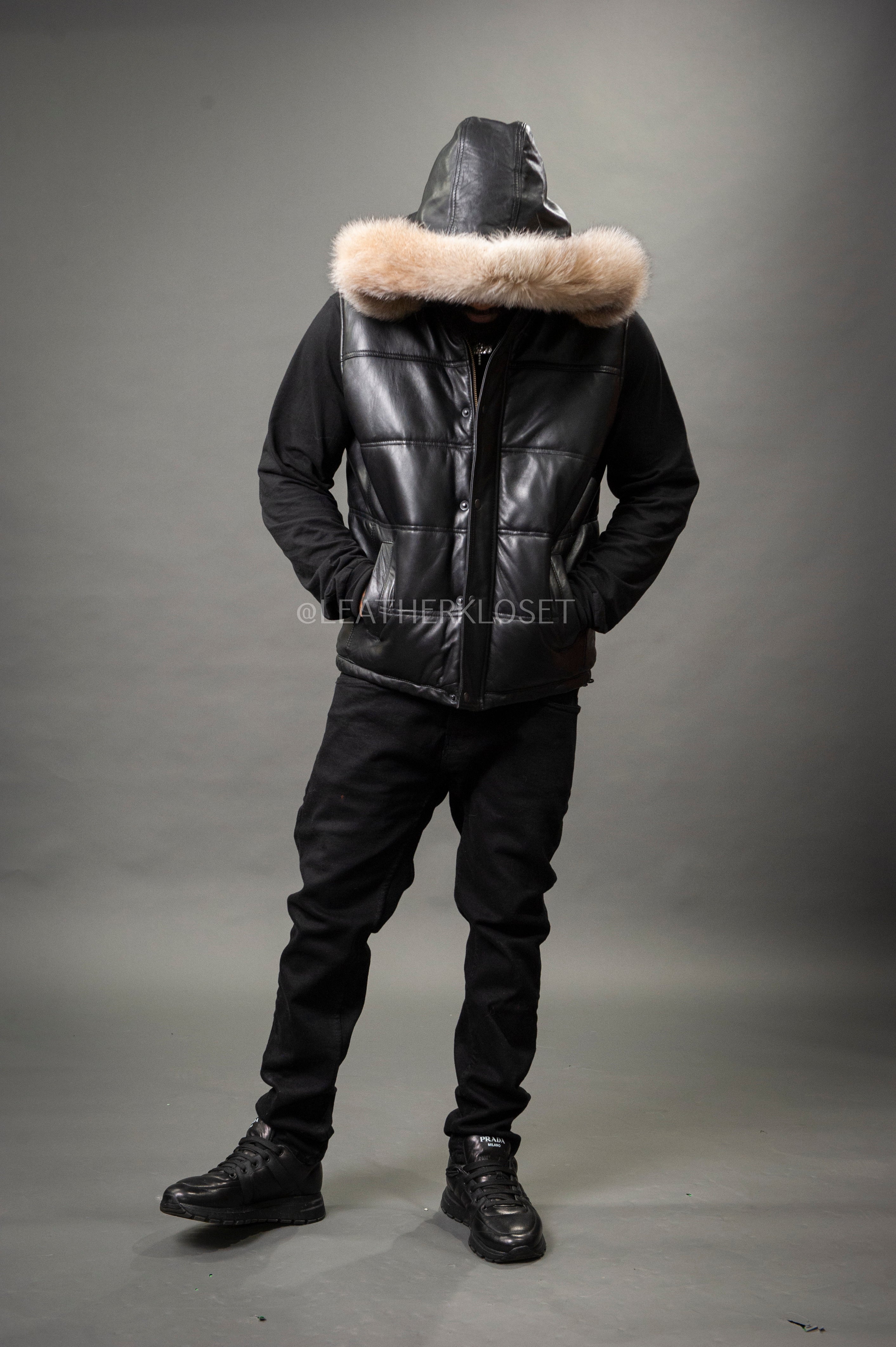 THINK FUR Boa Layered Like Vestブラック ジャケット・アウター