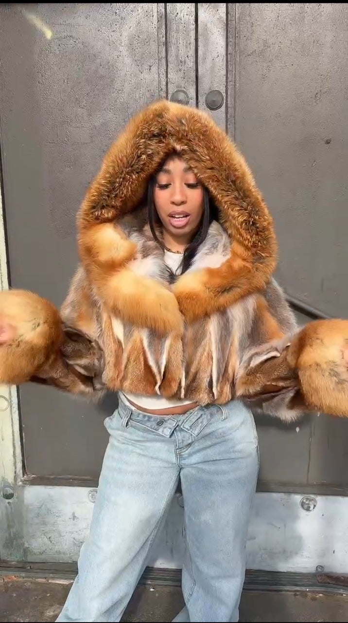 Women's Crop Fox Bomber With Hood [Red Fox]