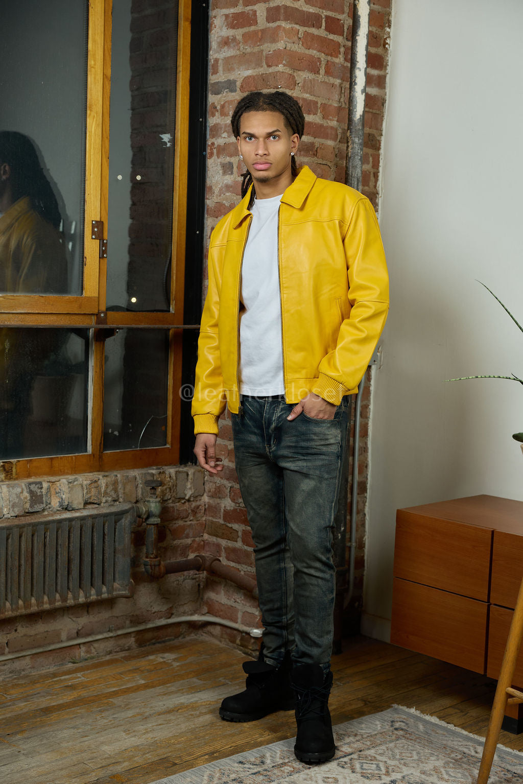 Men's Classic Baseball Leather Jacket With Collar