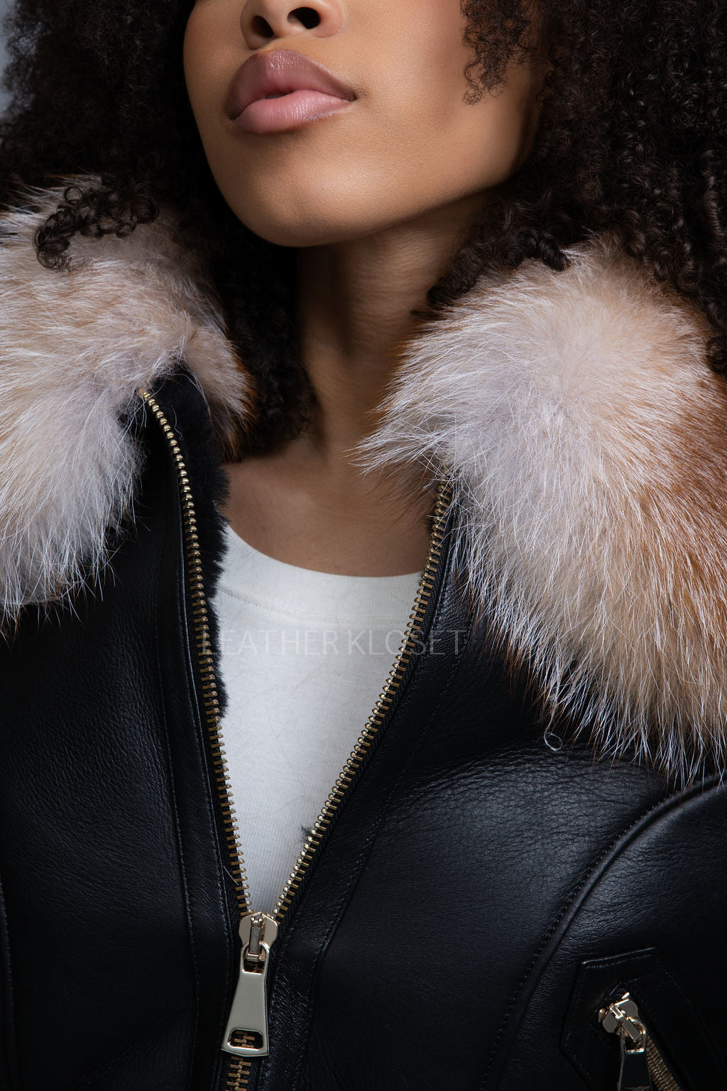 Women's Aurora Crop Sheepskin Jacket With Fox [Black/Crystal]