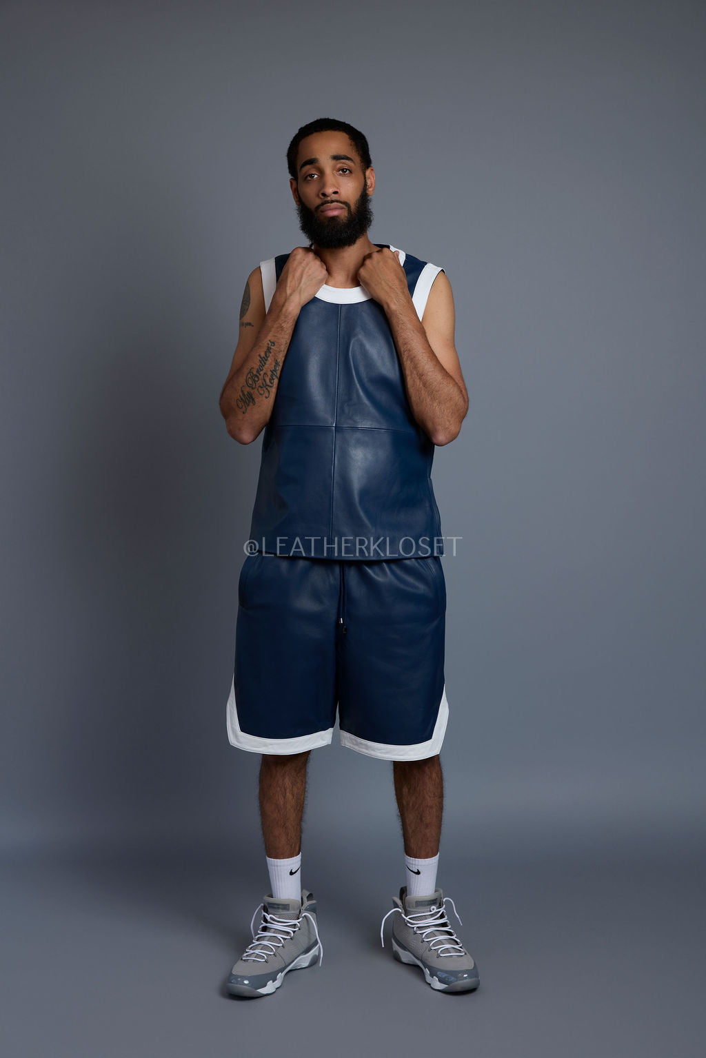 Men's Crossover Leather Basketball Jersey And Shorts [Navy/White]