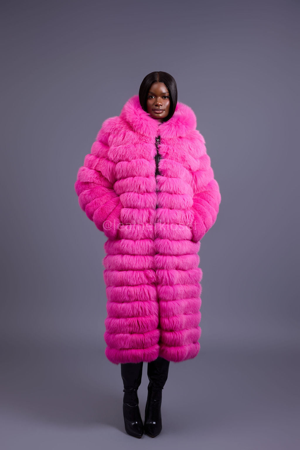 Women's Alia Fox Coat [Hot Pink]