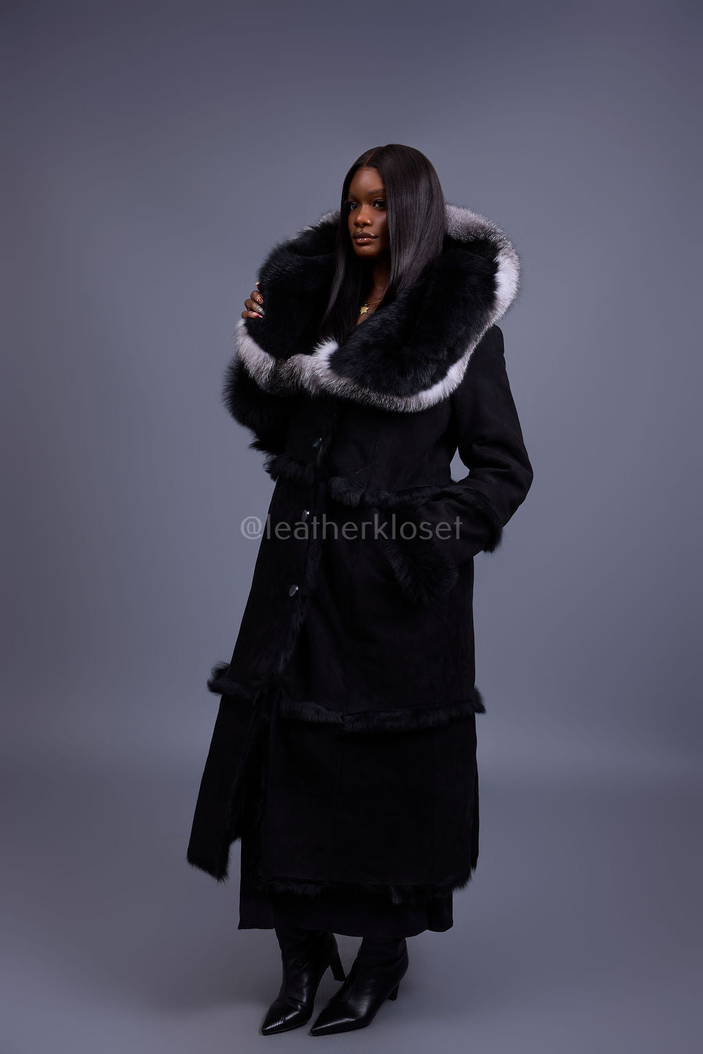 Women's Pocahontas Sheepskin Trench Coat [Black]