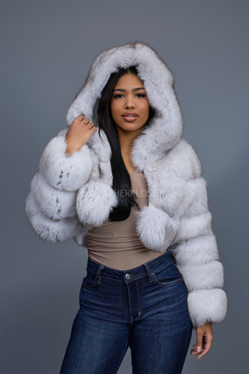 Women's Crop Fox Bomber With Hood [Natural White]