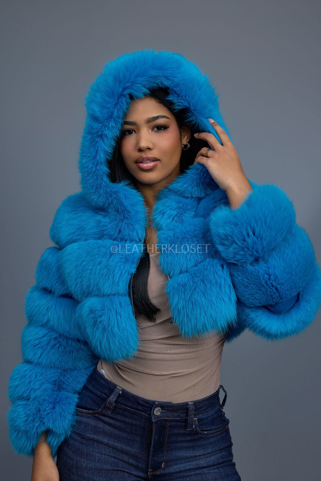 Women's Crop Fox Bomber With Hood [Light Blue]