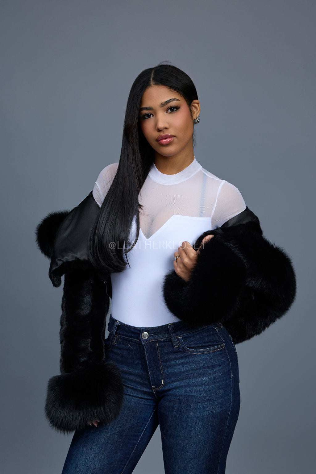 Women's Crop Mink Bomber With Hood [Black]