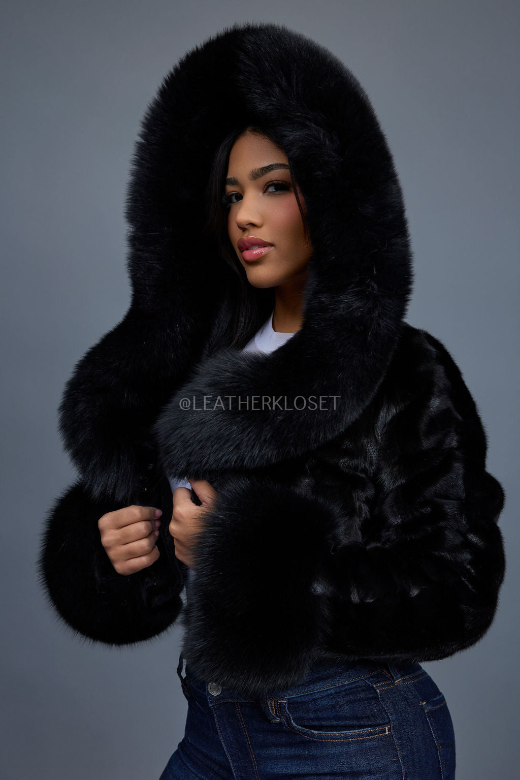 Women's Crop Mink Bomber With Hood [Black]