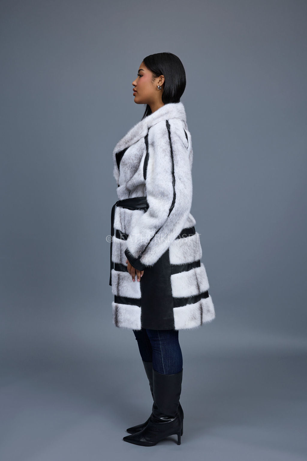 Women's Leather And Mink Fur Combo [Black]