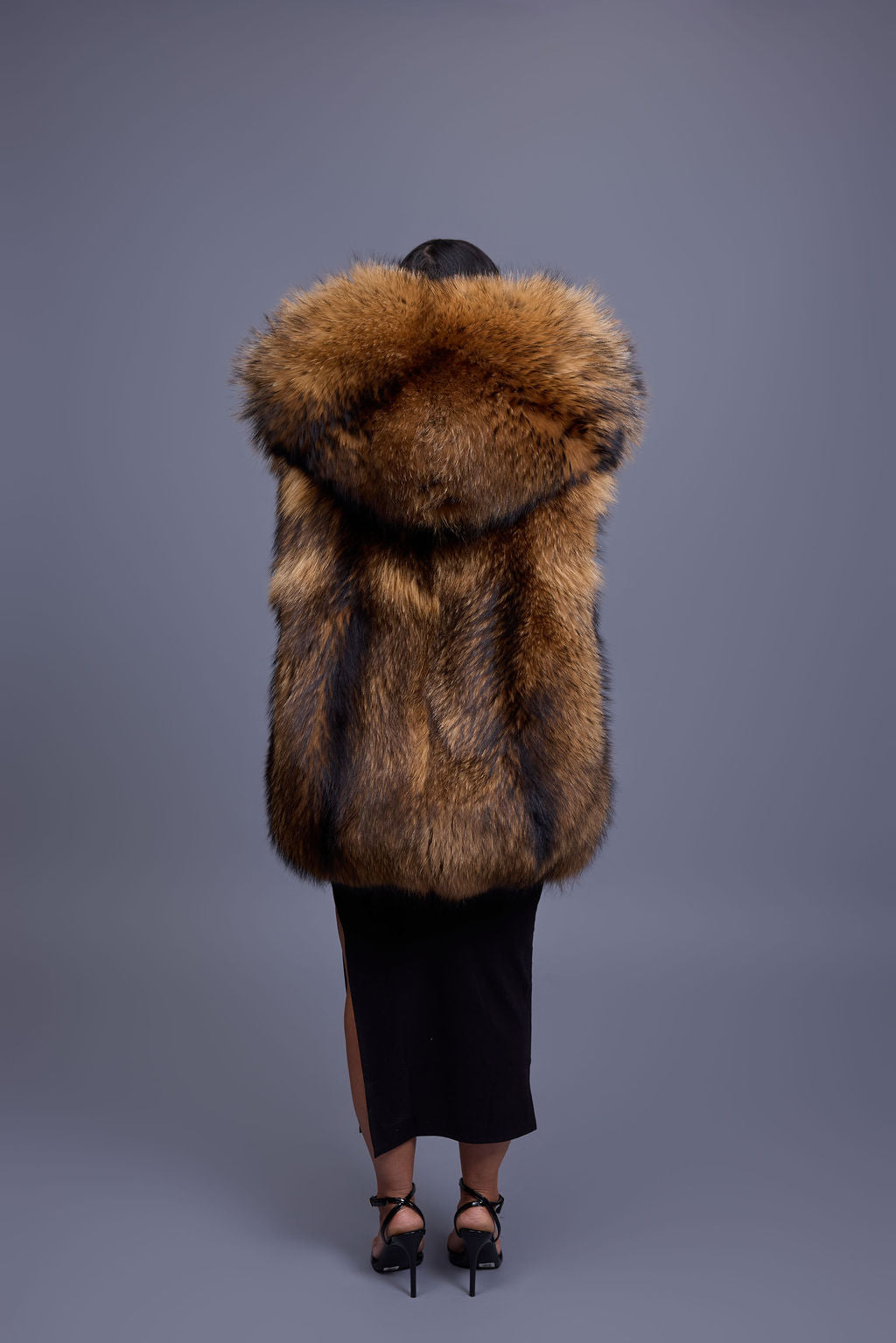 Women's It Raccoon Fox Fur Vest With Hood [Natural]