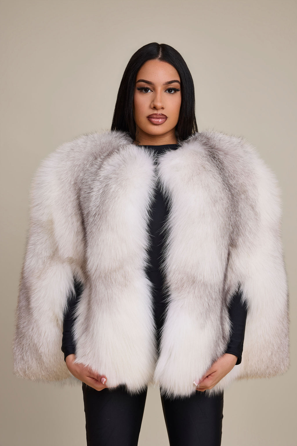 Women's Krissy Fox Fur Poncho [Arctic]