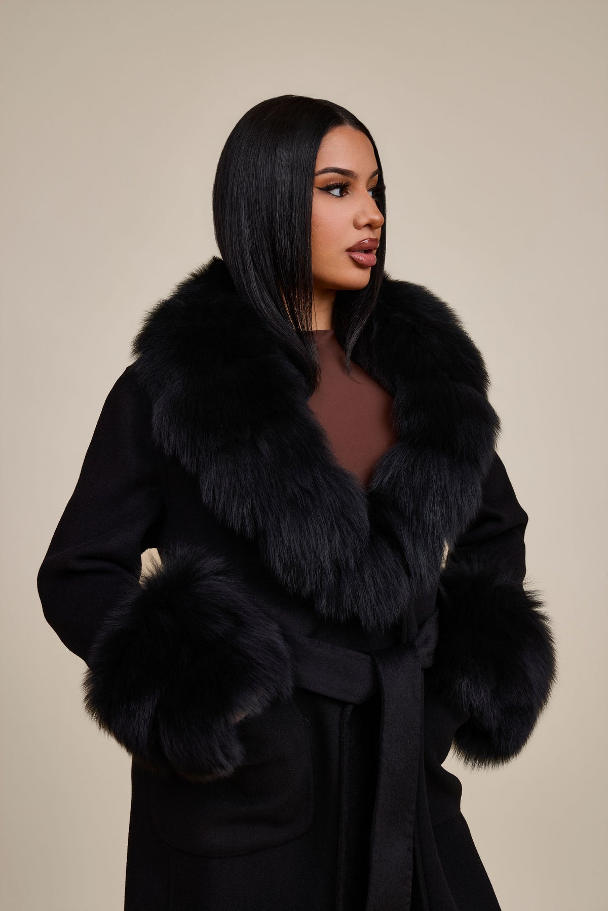 Women's Deja Cashmere Trench Coat With Fur Trimming [Black]