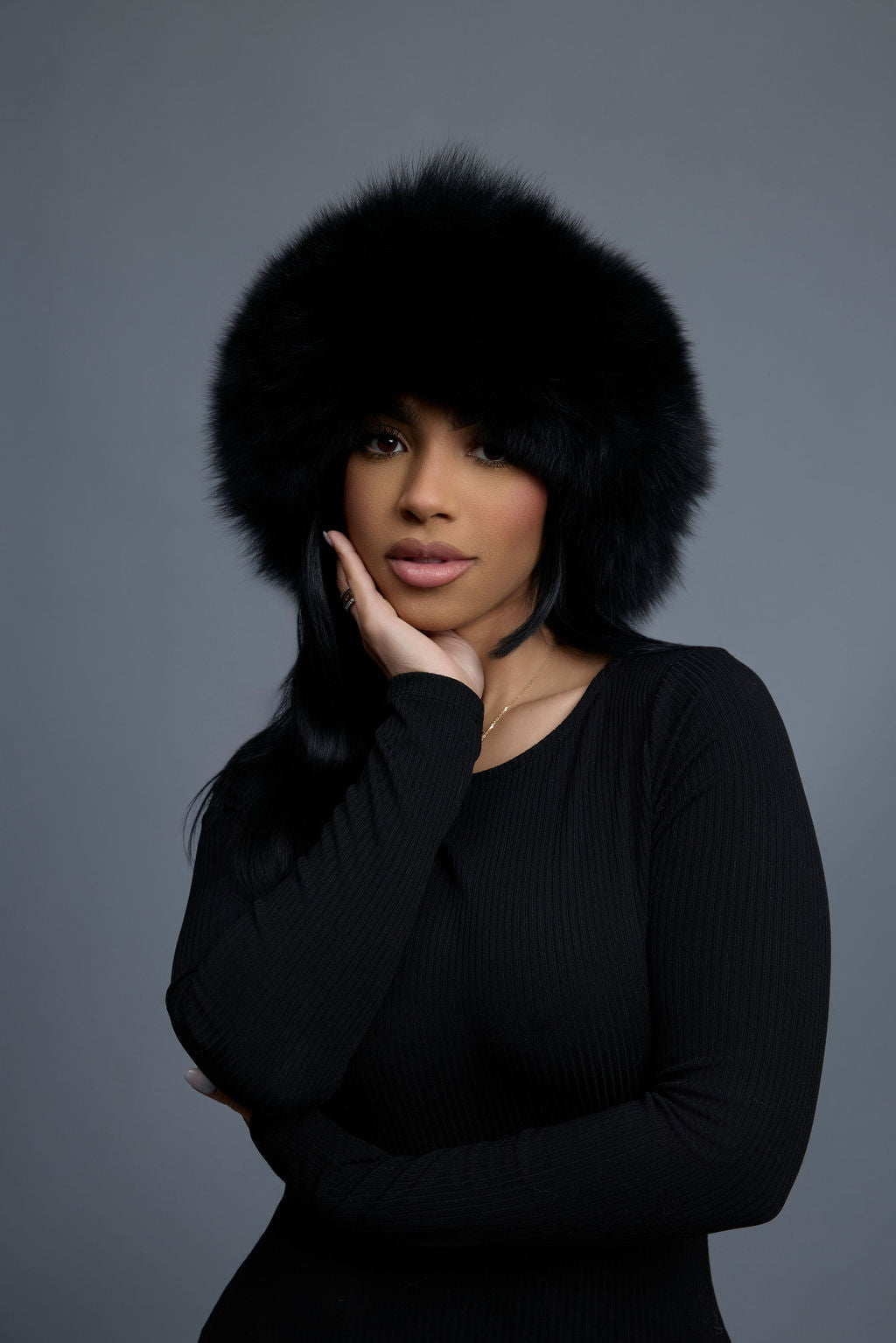 Women's Natalia Leather And Fox Russian Hat [Black/Black]