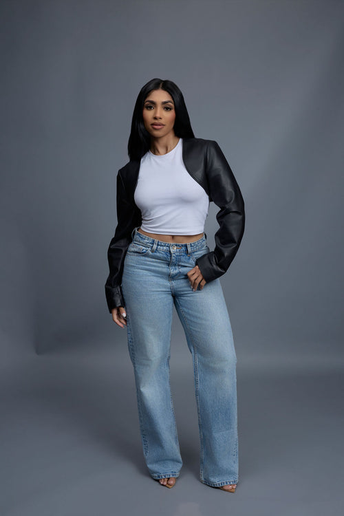 Women's Shorty Slim-Fit Long Sleeve Bolero [Black]