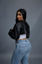Women's Shorty Slim-Fit Long Sleeve Bolero [Black]