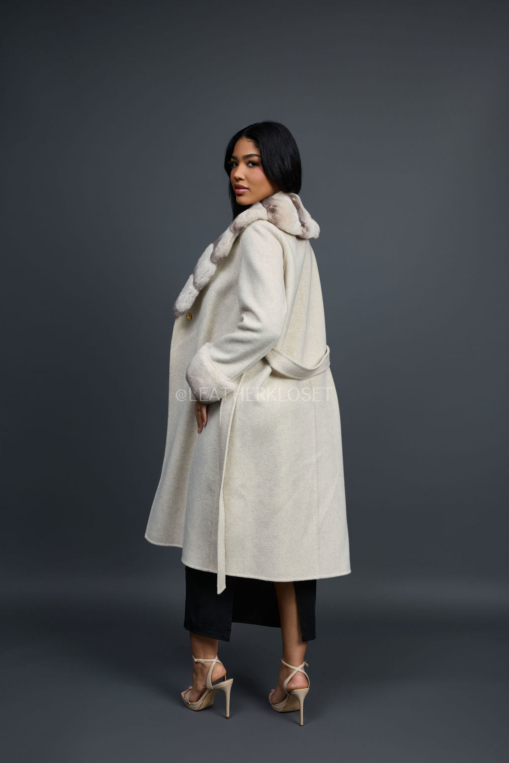 Women's Cashmere Trench Coat With Rex Trimming [Cream]