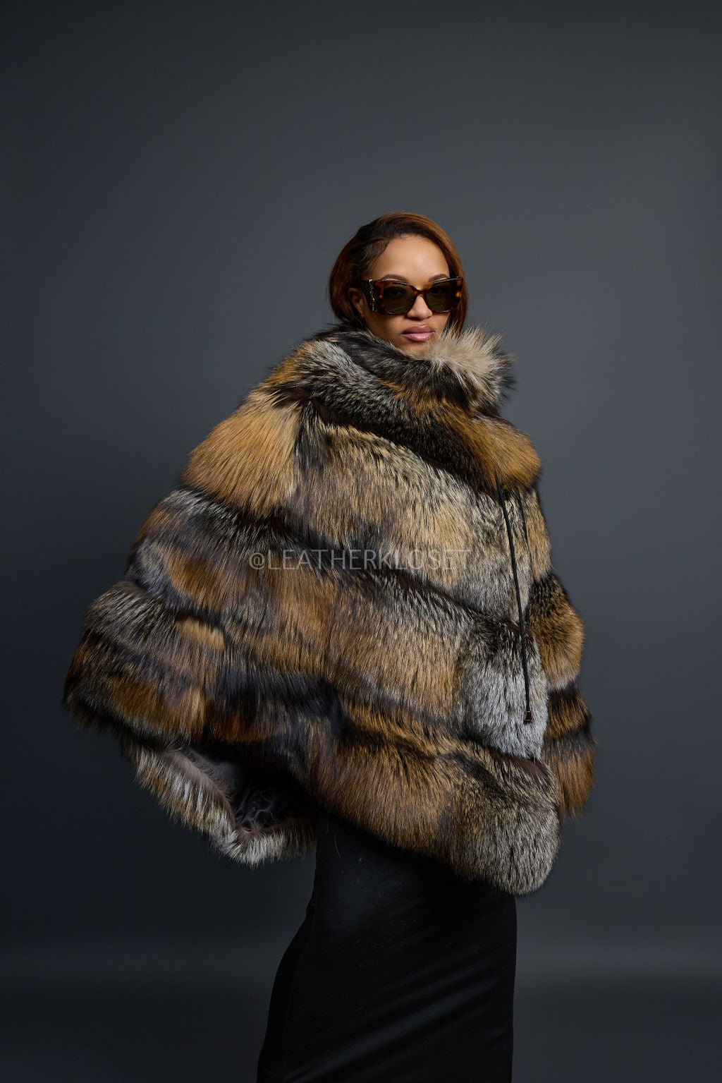 Women's Fox Fur Poncho [Cross Fox]