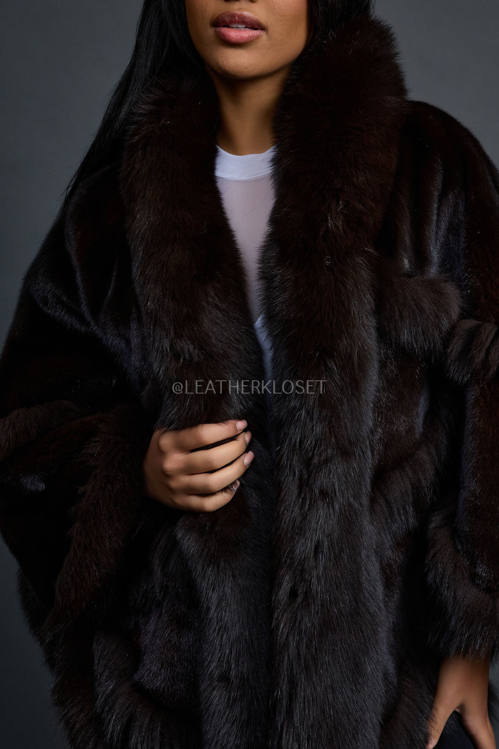 Women's Mink Poncho [Brown]