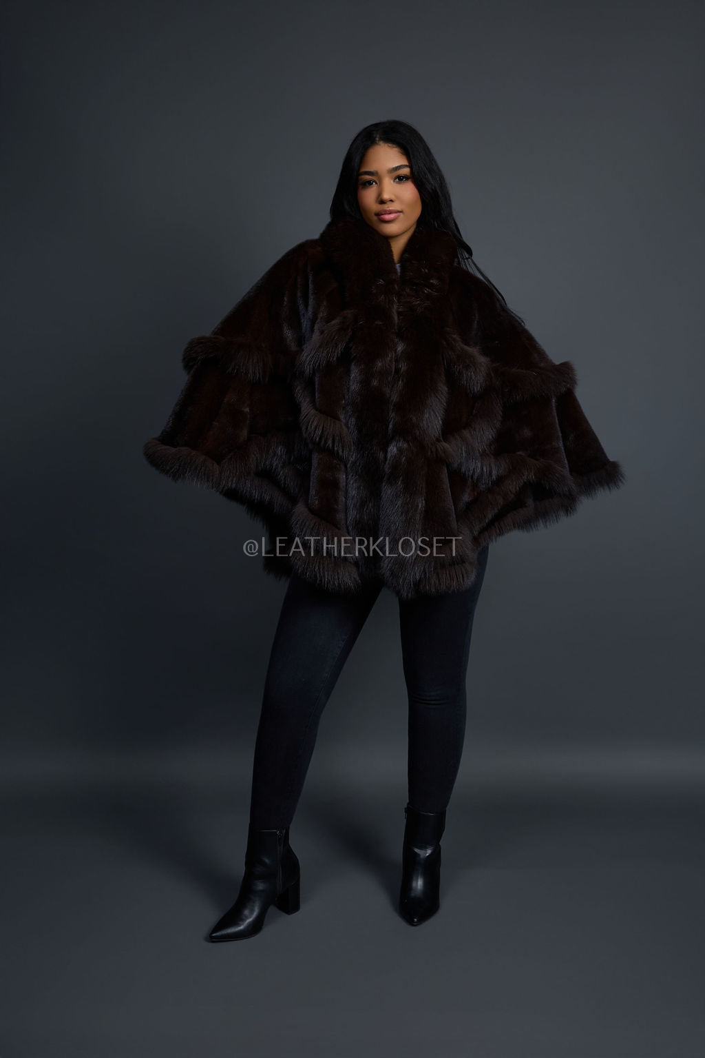 Women's Mink Poncho [Brown]