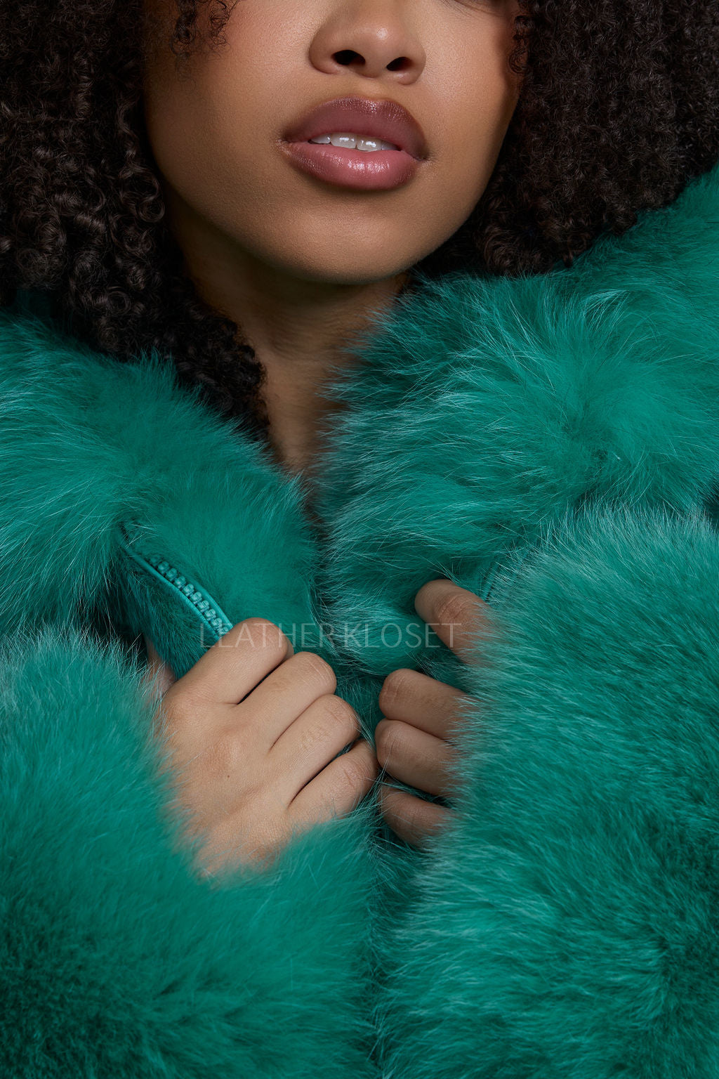 Women's Crop Fox Bomber With Hood [Aqua]