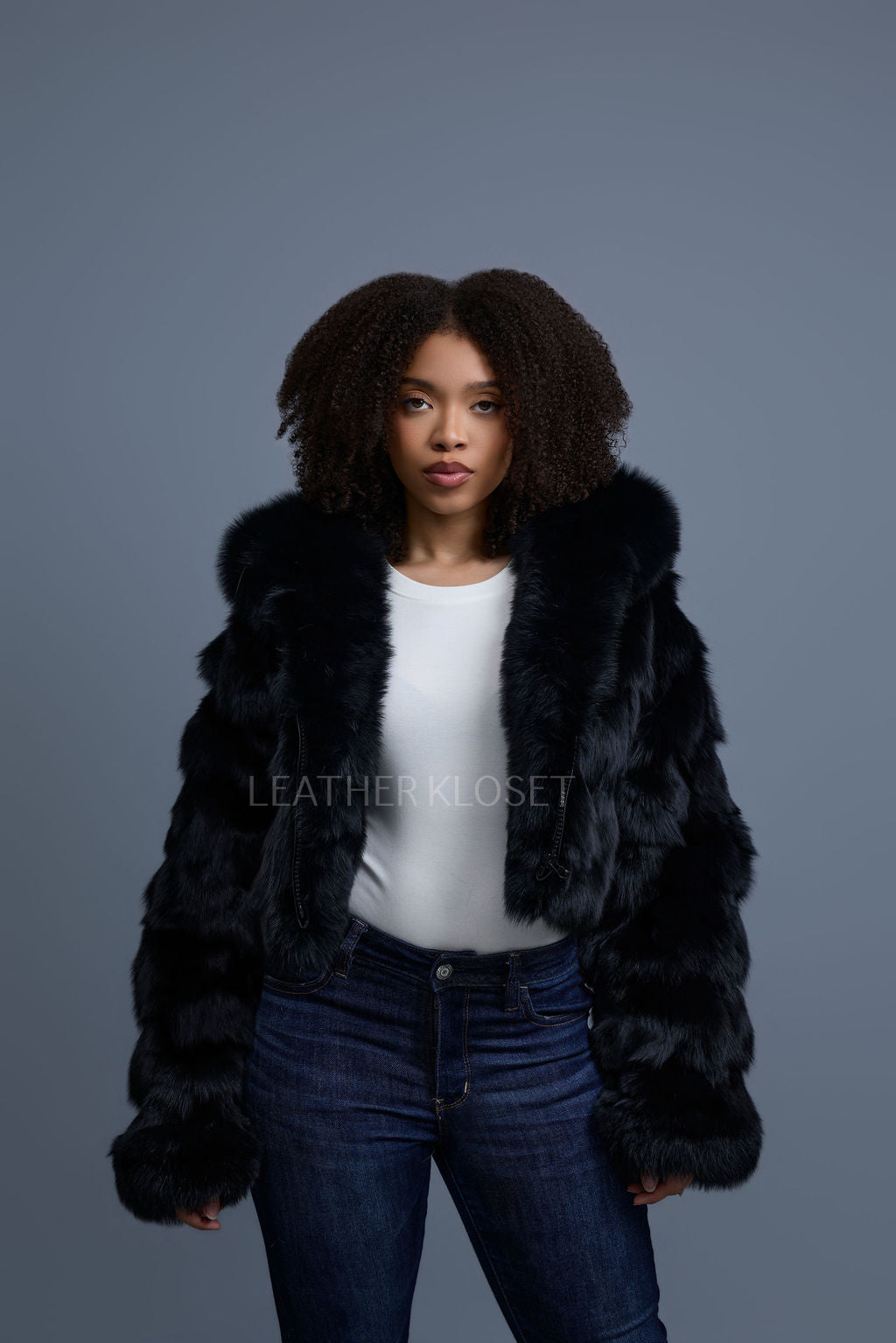 Women's Crop Fox Bomber With Hood [Black]