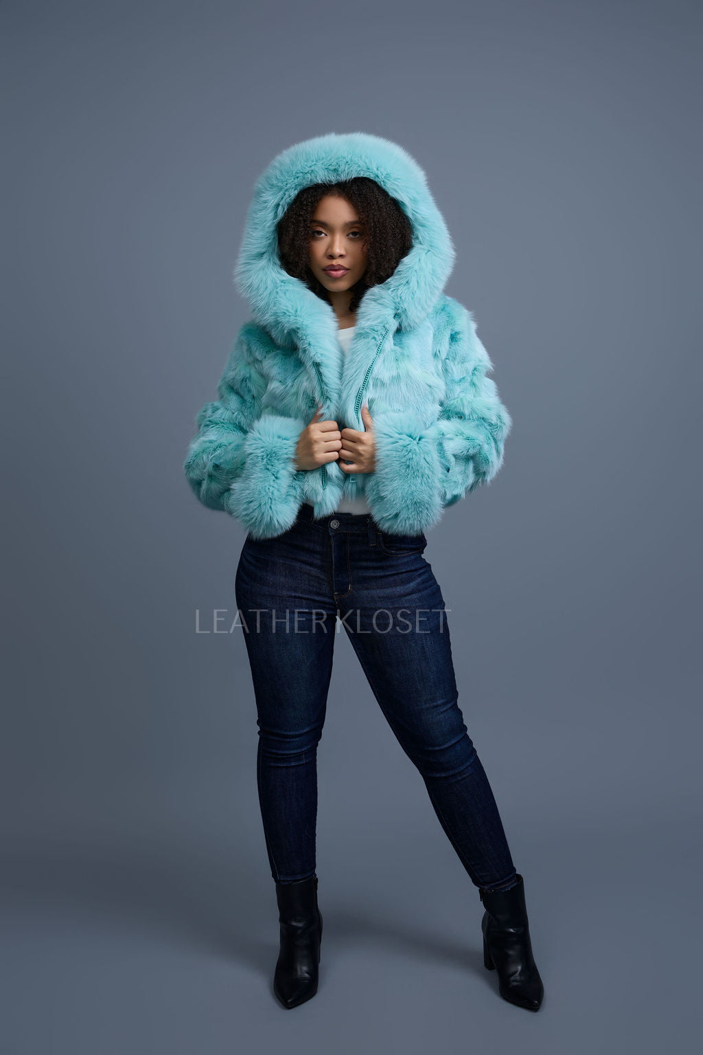 Women's Crop Fox Bomber With Hood [Light Teal]
