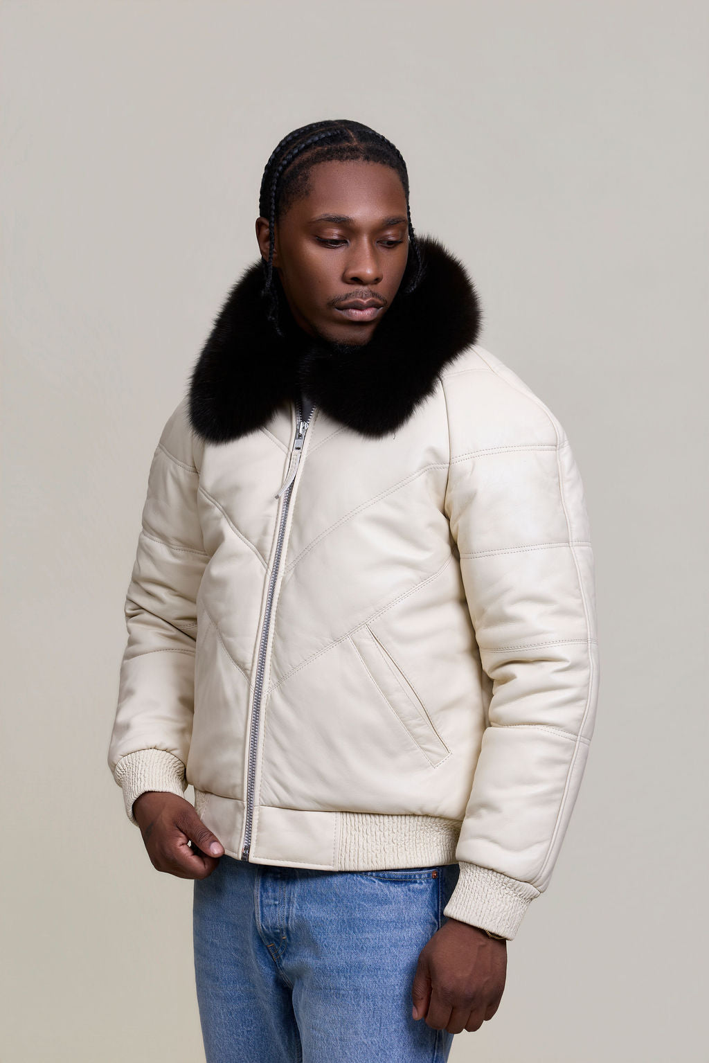 Men's V-Bomber Beige Premium Fox Collar [Beige/Black]