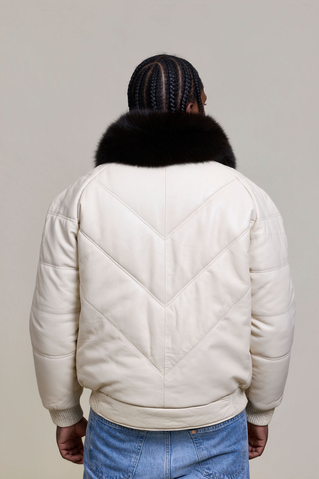 Men's V-Bomber Beige Premium Fox Collar [Beige/Black]