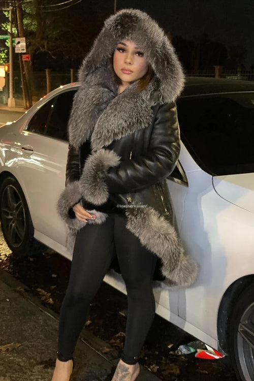 Women's Amber Shearling Sheepskin Jacket With Fox [Black/Silver Fox]