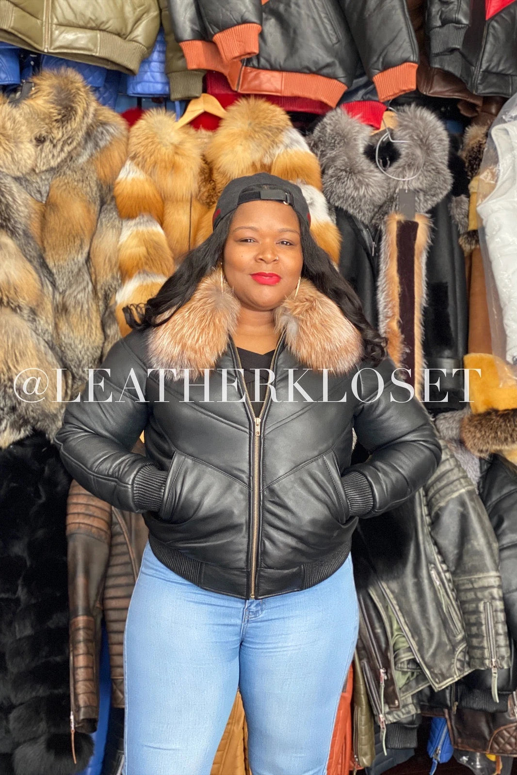 Women's V-Bomber Black Premium Fox Fur Collar