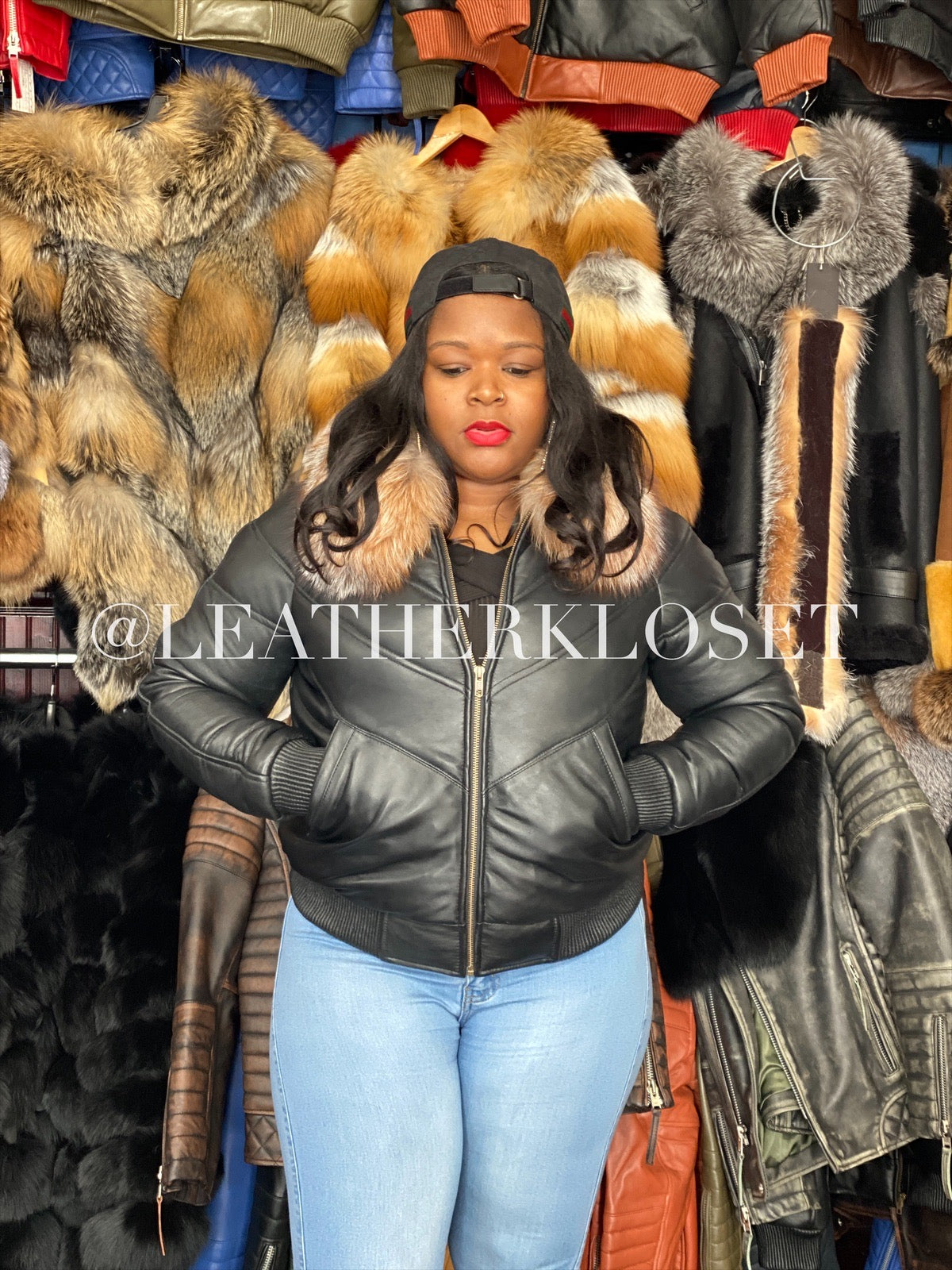 Women's V-Bomber Black Premium Fox Fur Collar