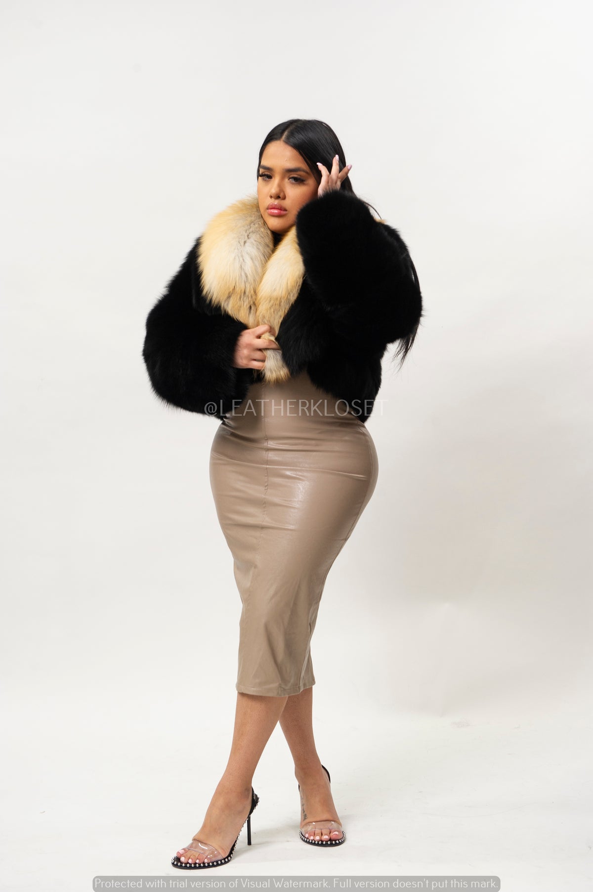 Women's Charlotte Crop Fox Bomber [Black/Gold]