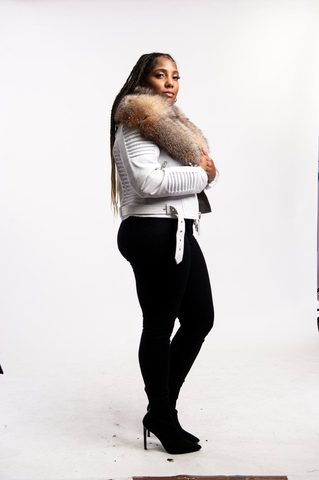 Women's Trey Biker White Oversized Fox Collar [Crystal Fox Fur]