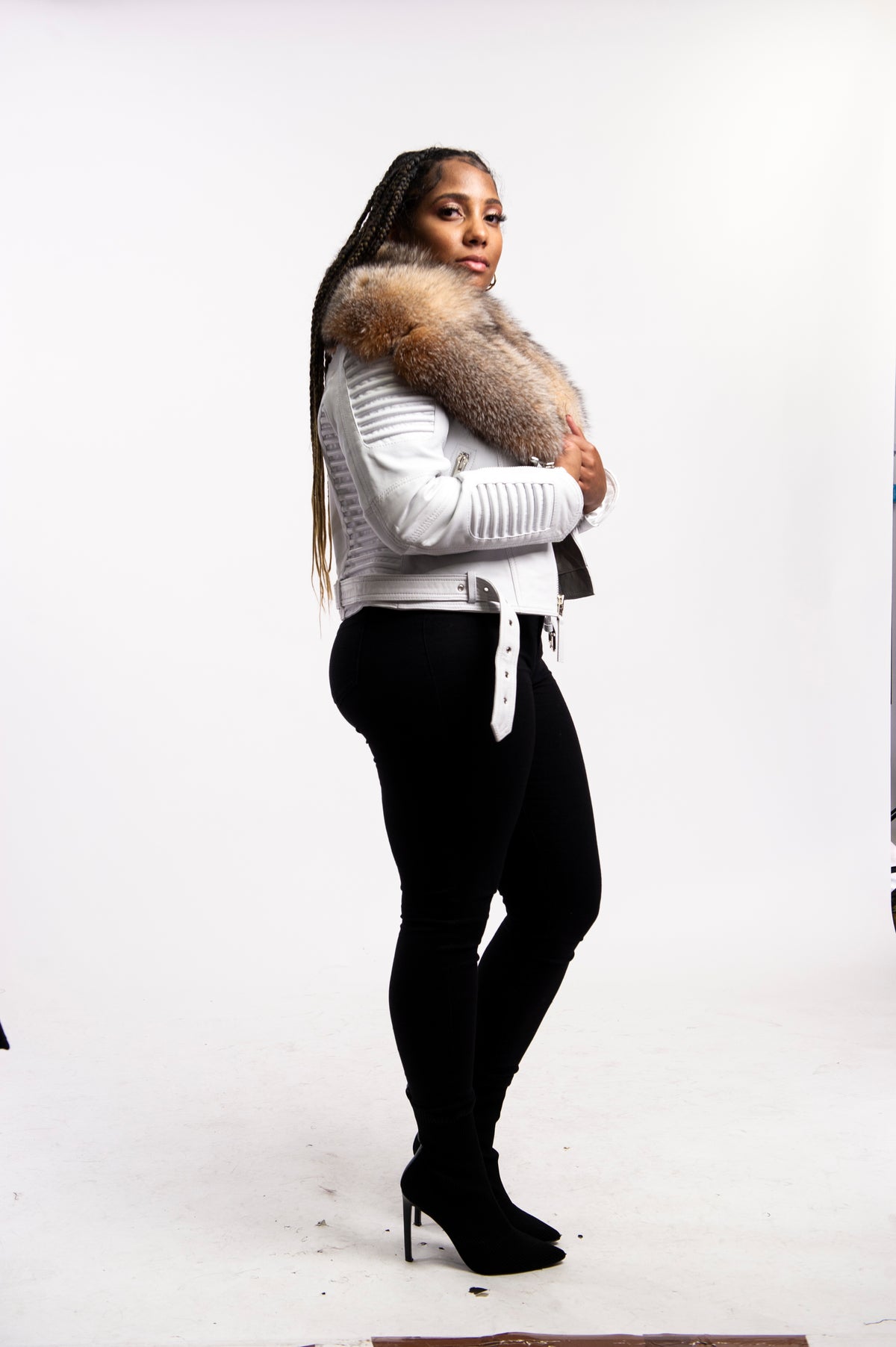 Women's Trey Biker White Oversized Fox Collar [Crystal Fox Fur]
