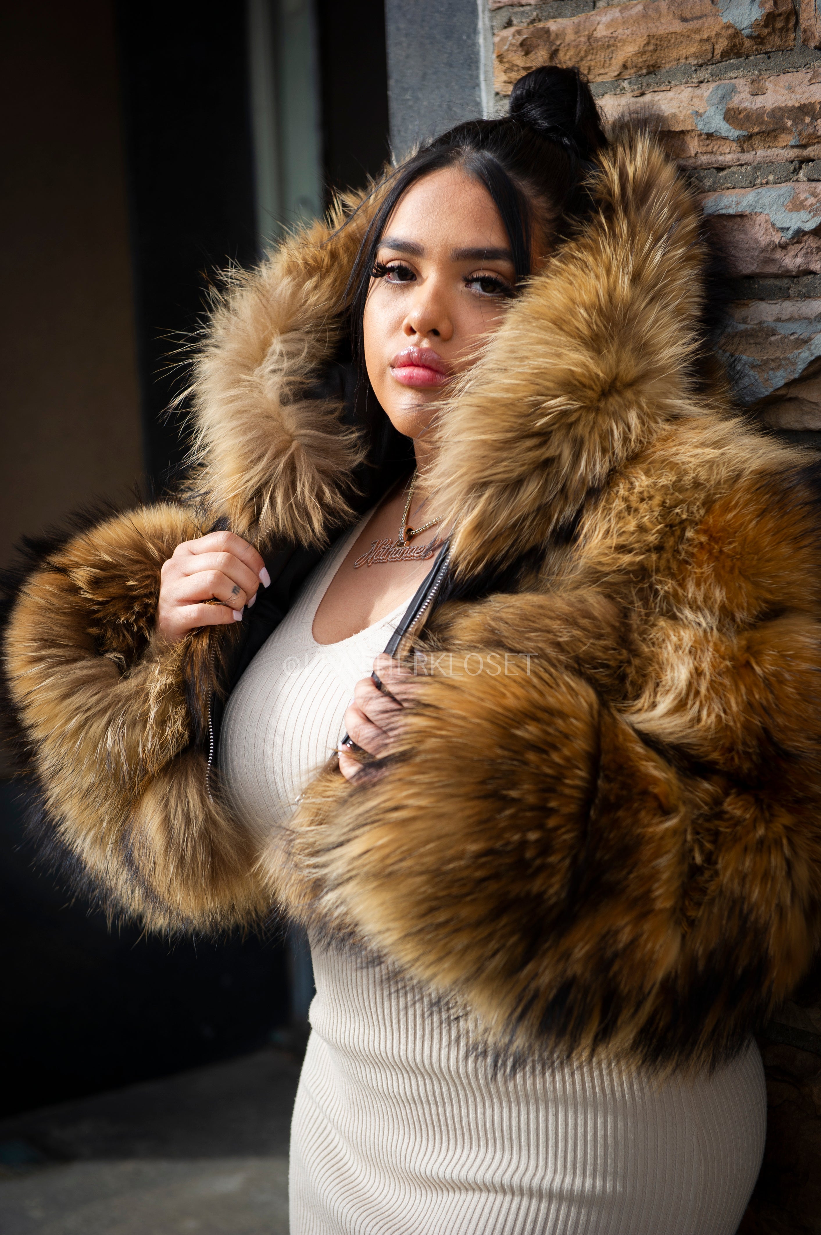 Women's Crop Raccoon Fur Bomber With Hood – LeatherKloset