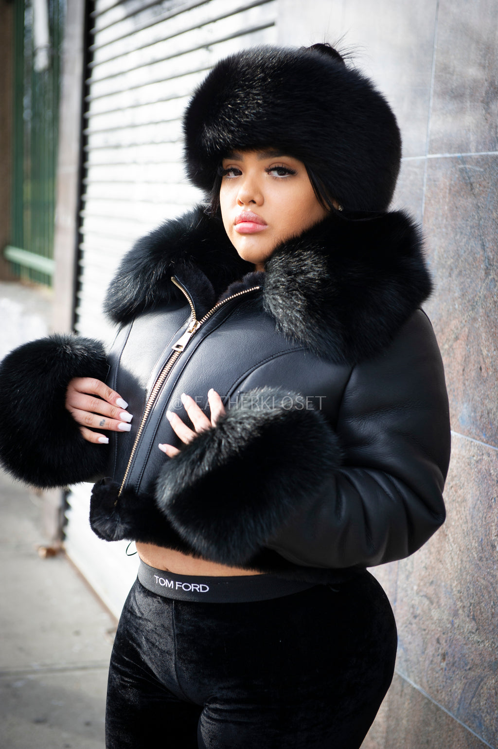 Women's Aurora Crop Sheepskin Jacket With Fox & Headband [Black]