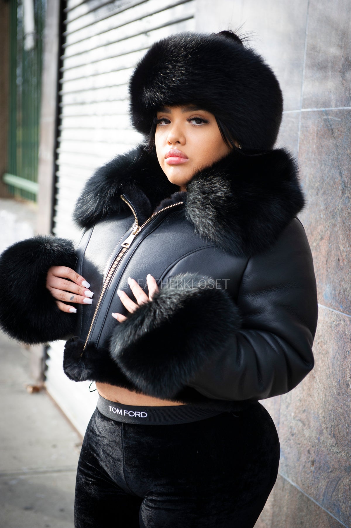 Women's Aurora Crop Sheepskin Jacket With Fox & Headband [Black]