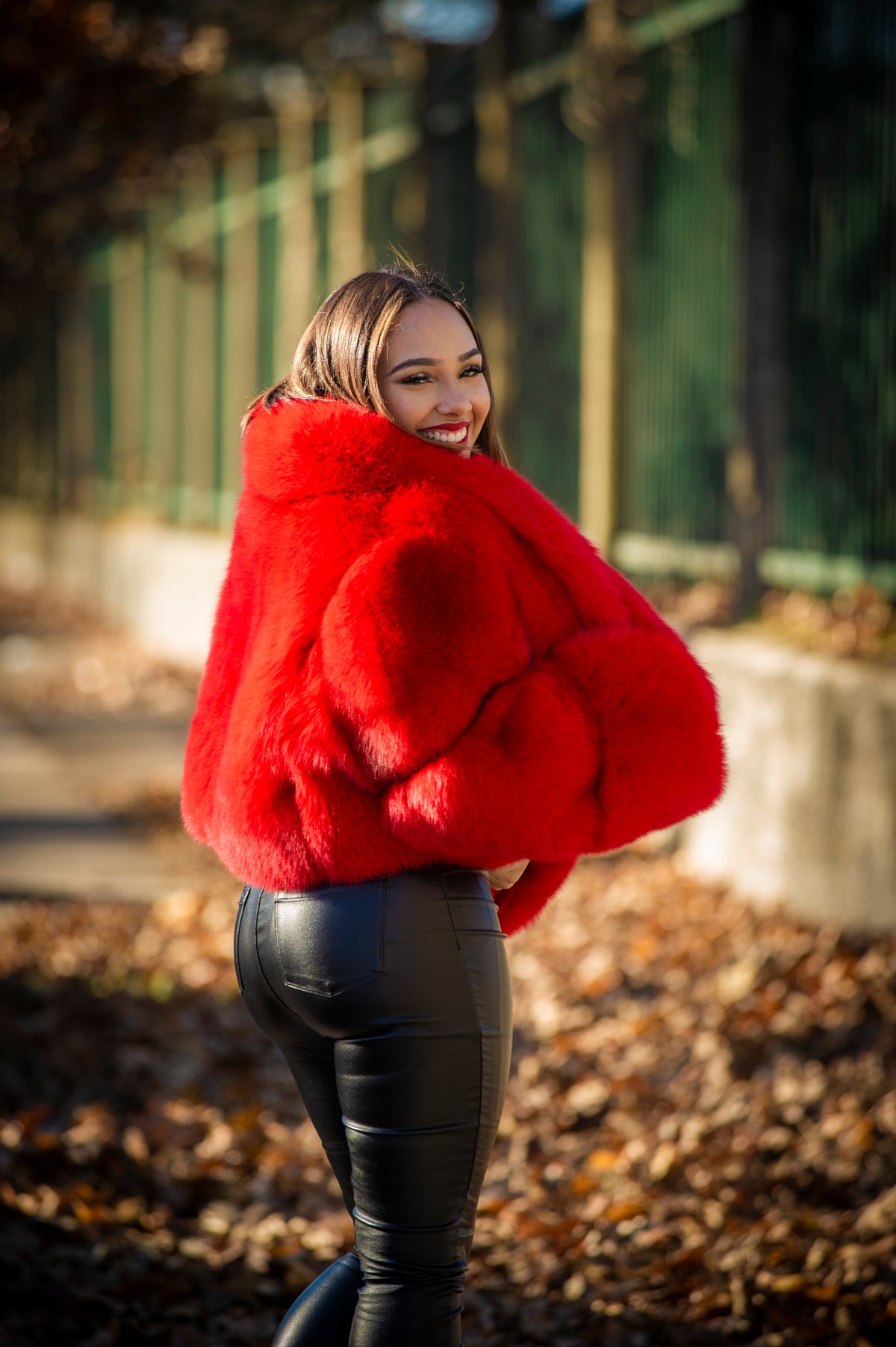 Women's Charlotte Crop Fox Bomber [Red]