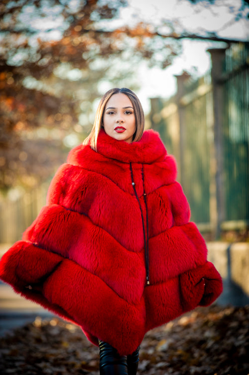 Women's Fox Fur Poncho [Red]