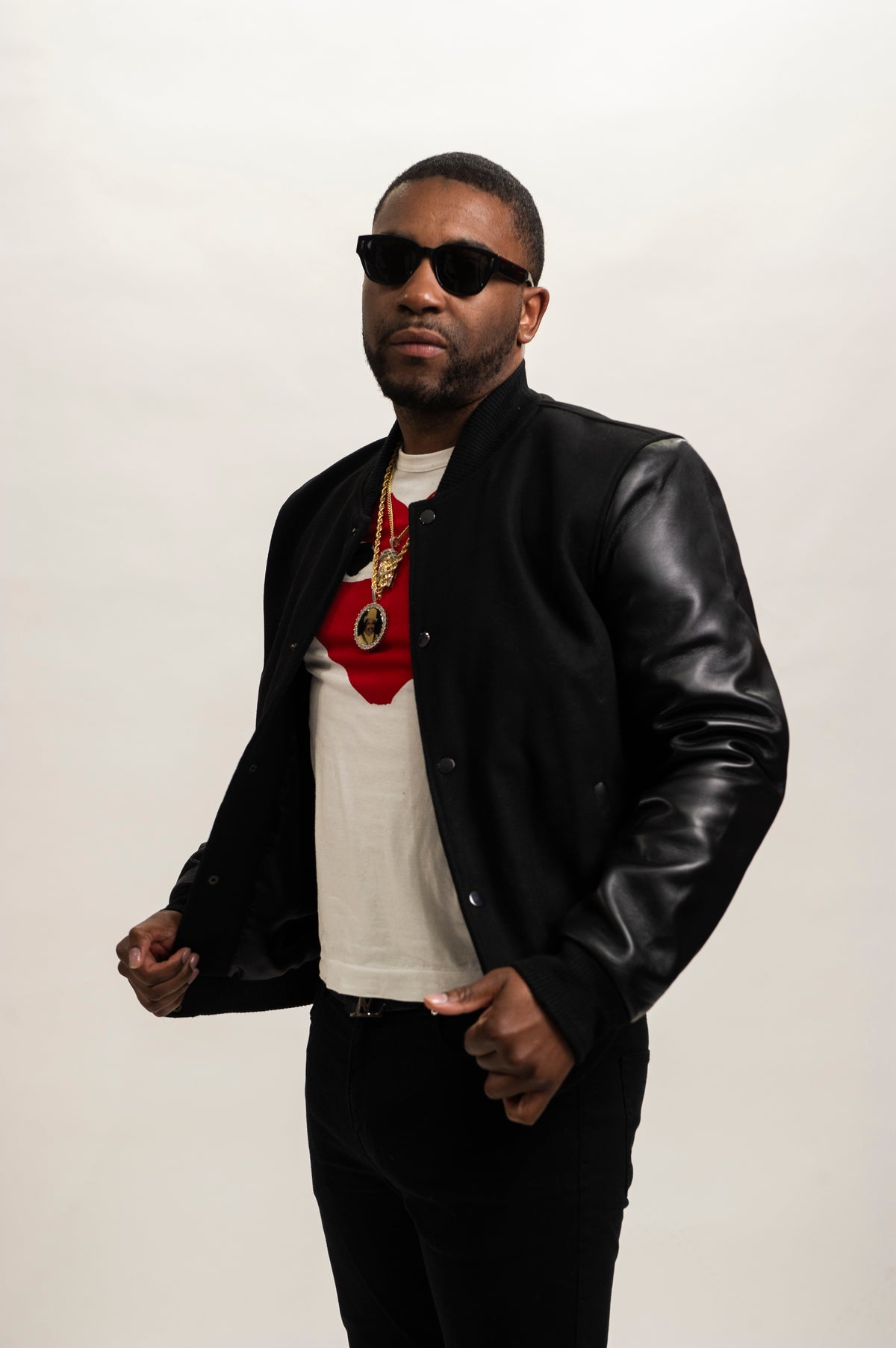 Men's Classic Wool And Leather Varsity Jacket [Black/Black]